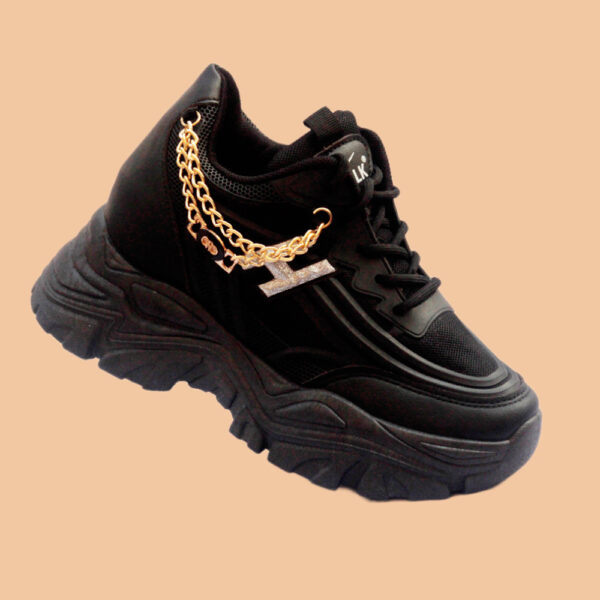 women’s glam lock chain kicks